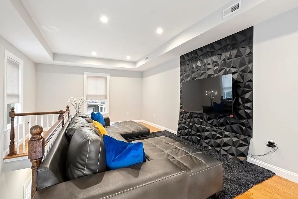 3 bed, 3 bath apartment for rent at 63 Perrin St Unit 2, Roxbury — photo 8 of 20