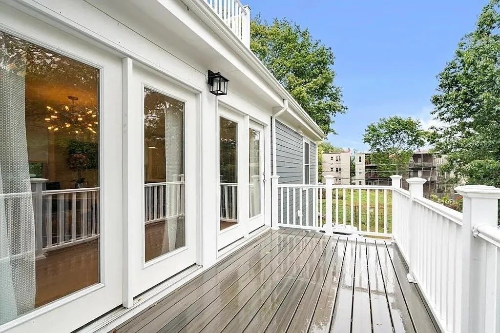 3 bed, 3 bath apartment for rent at 63 Perrin St Unit 2, Roxbury — photo 6 of 20