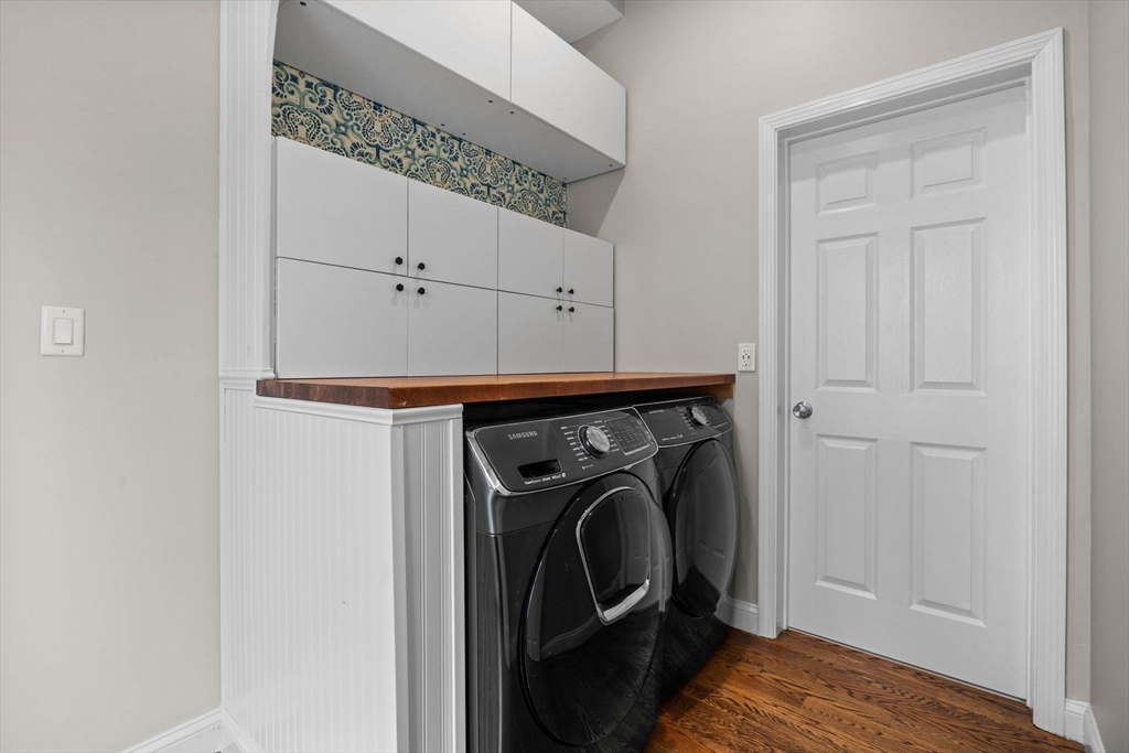 3 bed, 2 bath apartment for rent at 63 Perrin Unit 1, Roxbury — photo 5 of 41