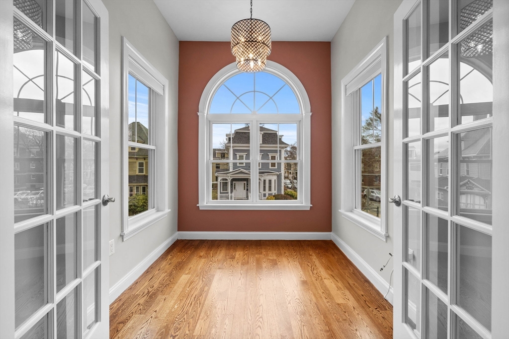 3 bed, 2 bath apartment for rent at 63 Perrin Unit 1, Roxbury — photo 27 of 41