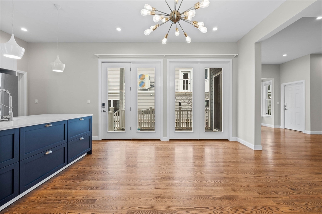 3 bed, 2 bath apartment for rent at 63 Perrin Unit 1, Roxbury — photo 4 of 41