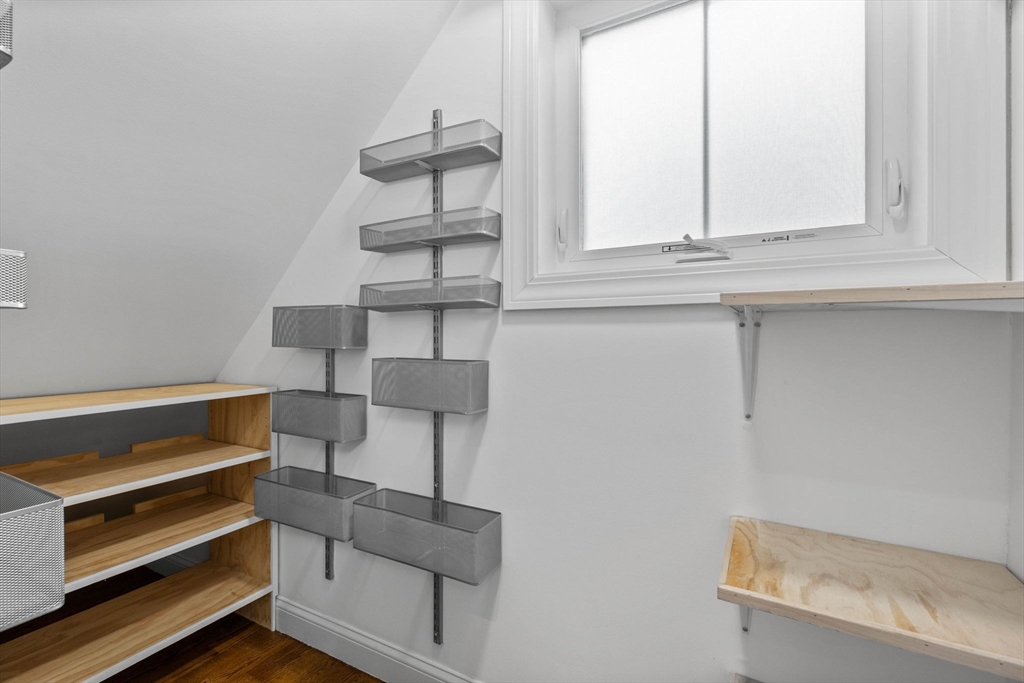 3 bed, 2 bath apartment for rent at 63 Perrin Unit 1, Roxbury — photo 7 of 41