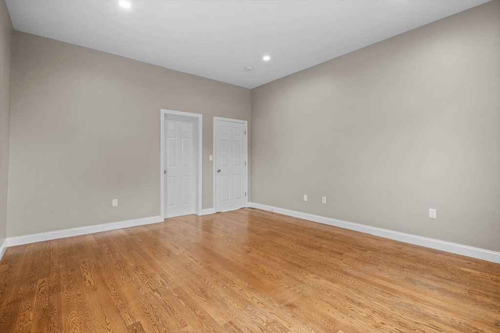 3 bed, 2 bath apartment for rent at 63 Perrin Unit 1, Roxbury — photo 19 of 41