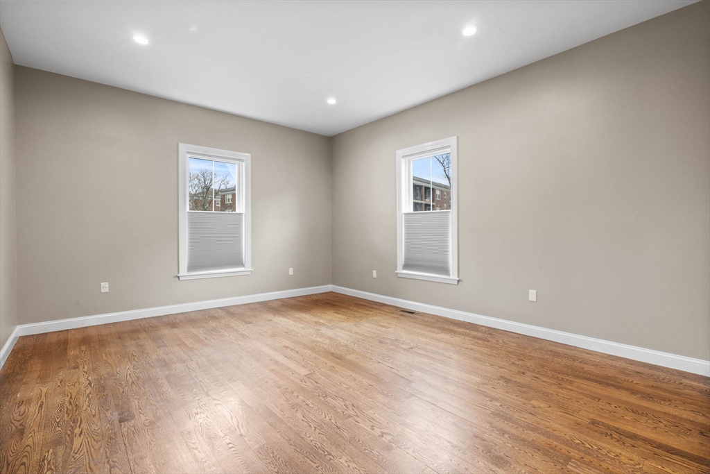 3 bed, 2 bath apartment for rent at 63 Perrin Unit 1, Roxbury — photo 18 of 41