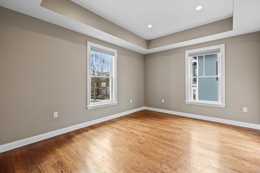 3 bed, 2 bath apartment for rent at 63 Perrin Unit 1, Roxbury — photo 28 of 41