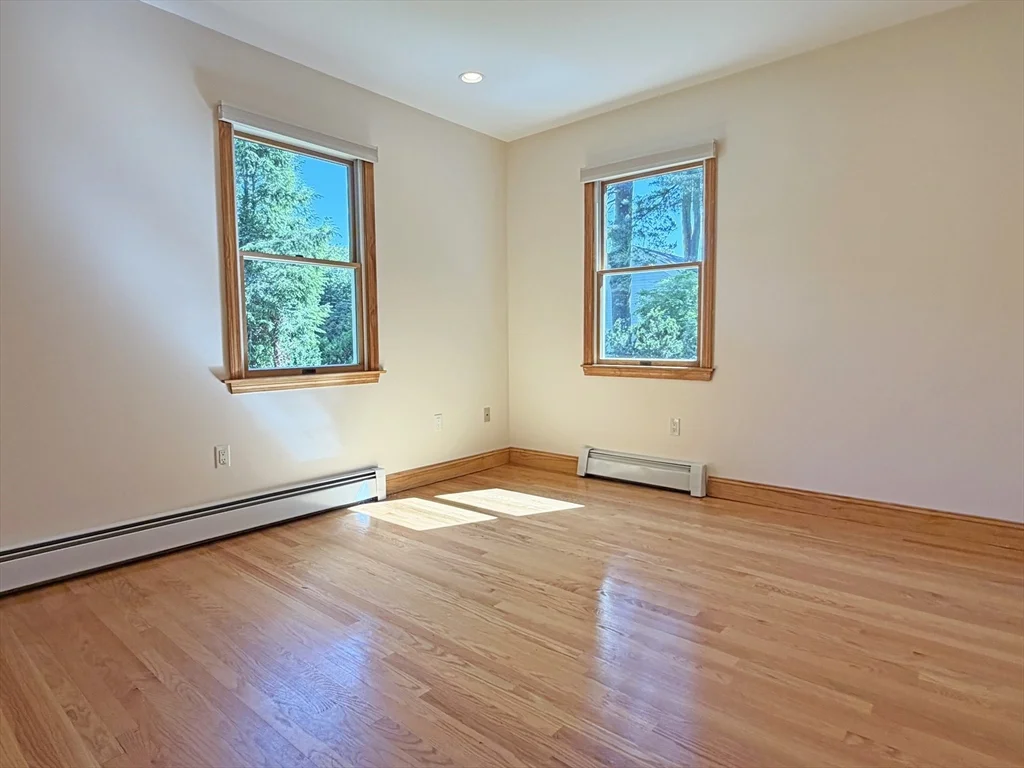 2 bed, 1 bath apartment for rent at 63 Pierrepont Rd, Newton Lower Falls — photo 11 of 17