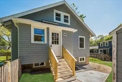 2 bed, 1 bath apartment for rent at 63 Pierrepont Rd Unit 1, Newton Lower Falls — photo 17 of 31