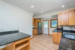 2 bed, 1 bath apartment for rent at 63 Pierrepont Rd Unit 1, Newton Lower Falls — photo 5 of 31