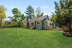2 bed, 1 bath apartment for rent at 63 Pierrepont Rd Unit 1, Newton Lower Falls — photo 21 of 31