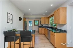 2 bed, 1 bath apartment for rent at 63 Pierrepont Rd Unit 1, Newton Lower Falls — photo 4 of 31