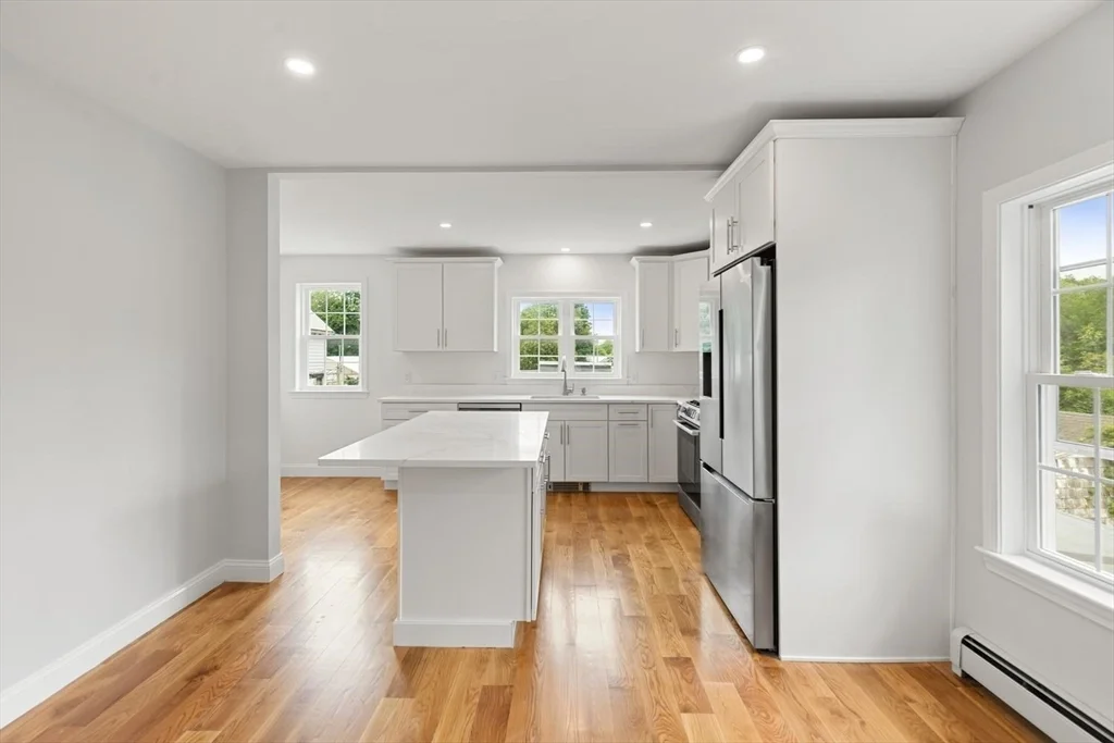 3 bed, 2 bath apartment for rent at 63 Pleasant St Unit 2, Rowley — photo 6 of 24