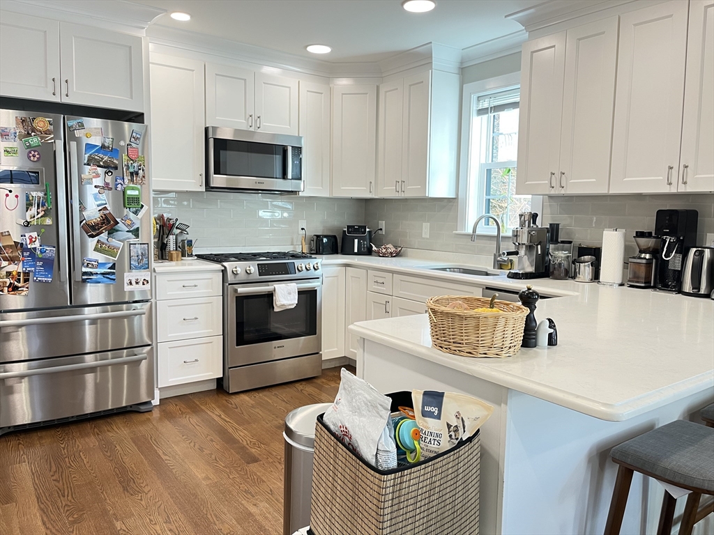 2 bed, 2 bath apartment for rent at 63 Sedgwick St Unit 3, Jamaica Plain — photo 5 of 12