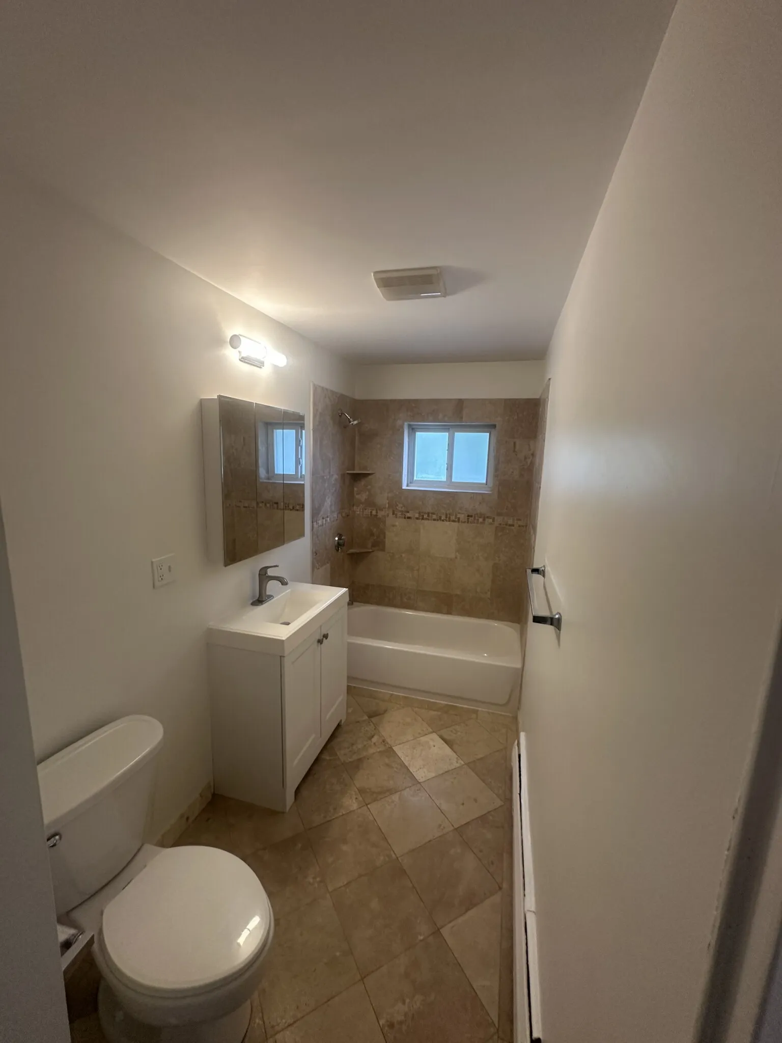 2 bed, 1 bath apartment for rent at 63 Selkirk Rd Unit 3, Brighton — photo 2 of 32