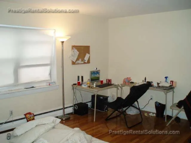 2 bed, 1 bath apartment for rent at 63 Selkirk Rd Unit 4, Brighton
