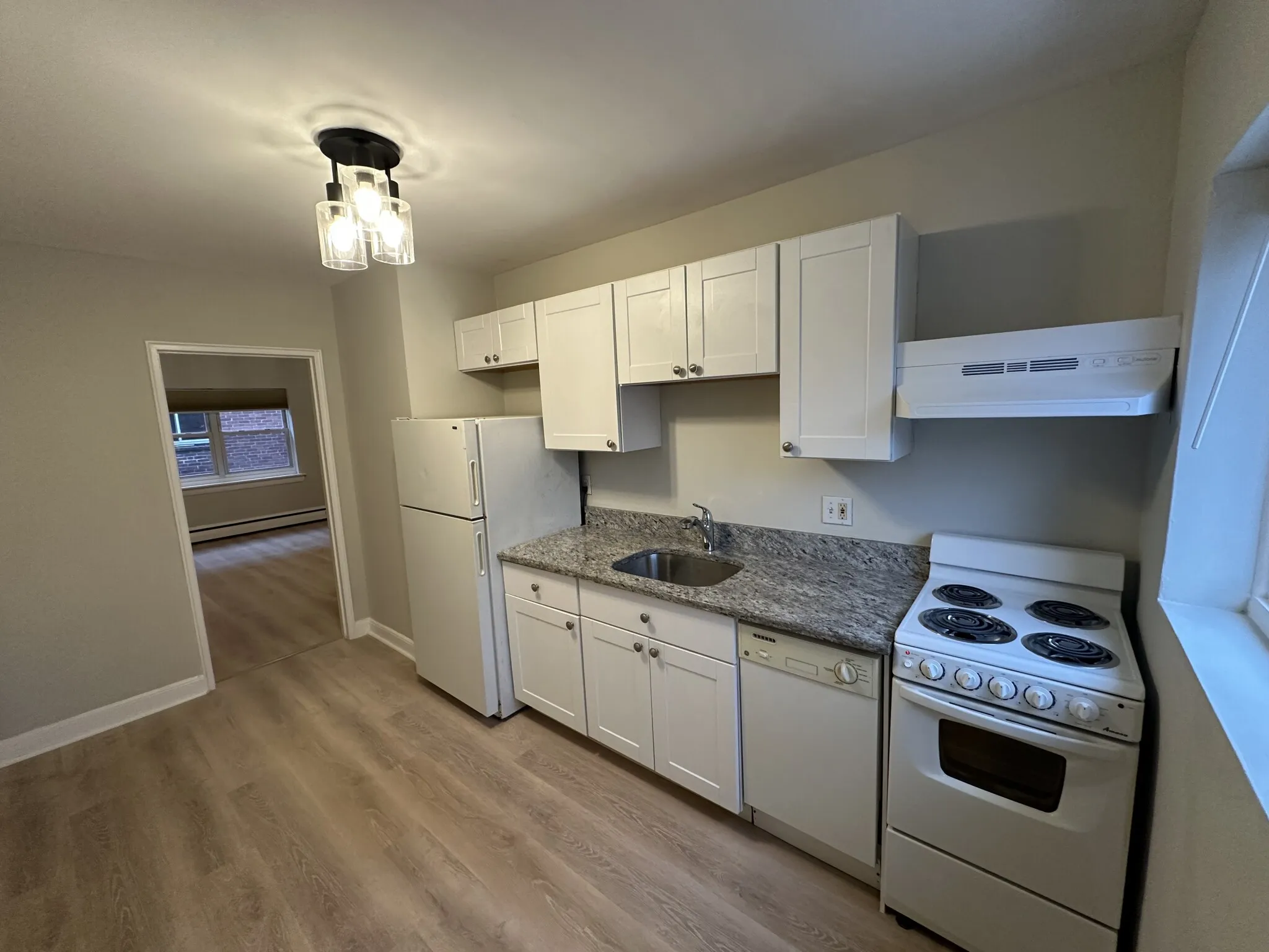 2 bed, 1 bath apartment for rent at 63 Selkirk Rd Unit 6, Brighton — photo 4 of 19