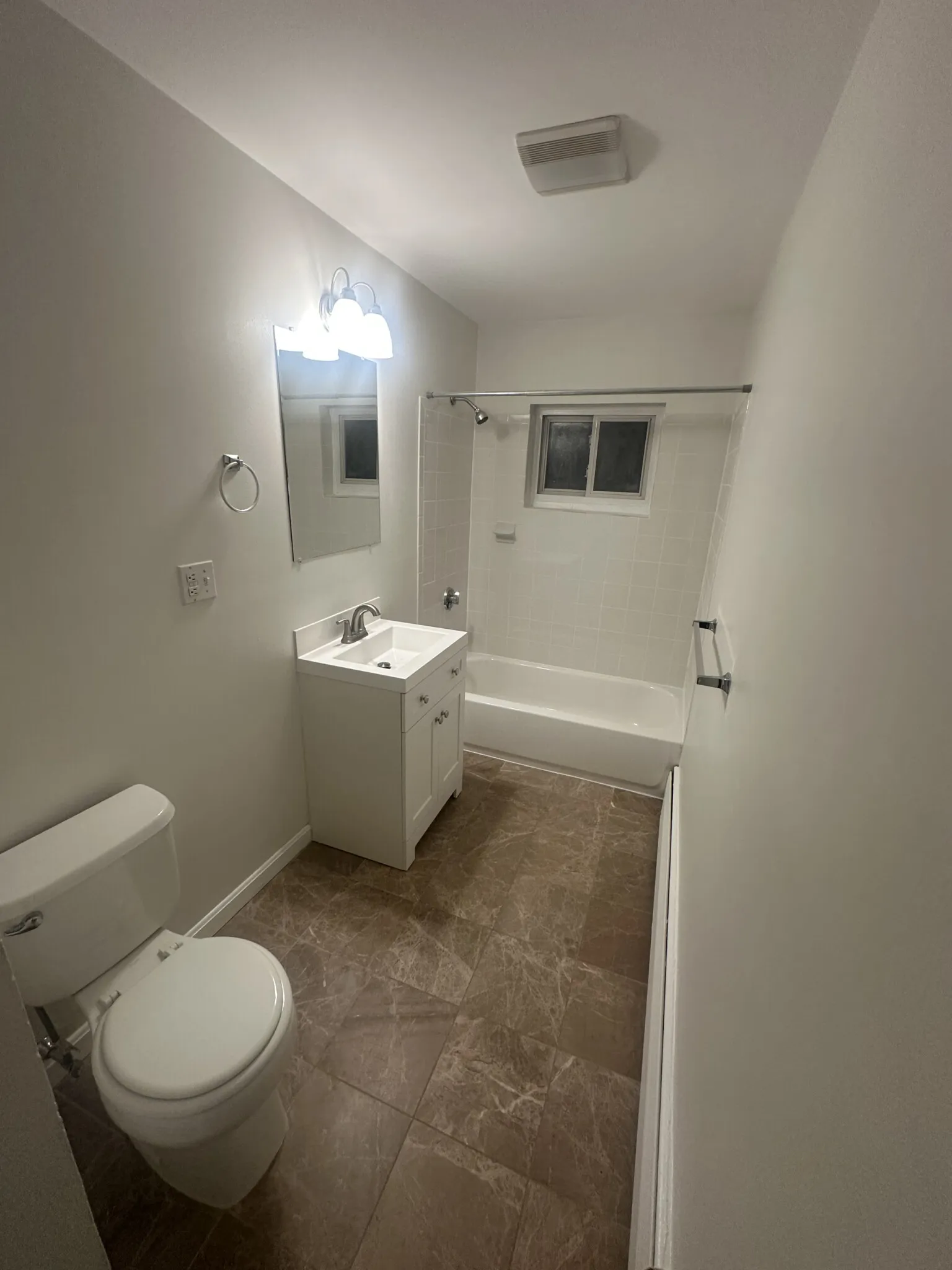 2 bed, 1 bath apartment for rent at 63 Selkirk Rd Unit 7, Brighton — photo 3 of 21