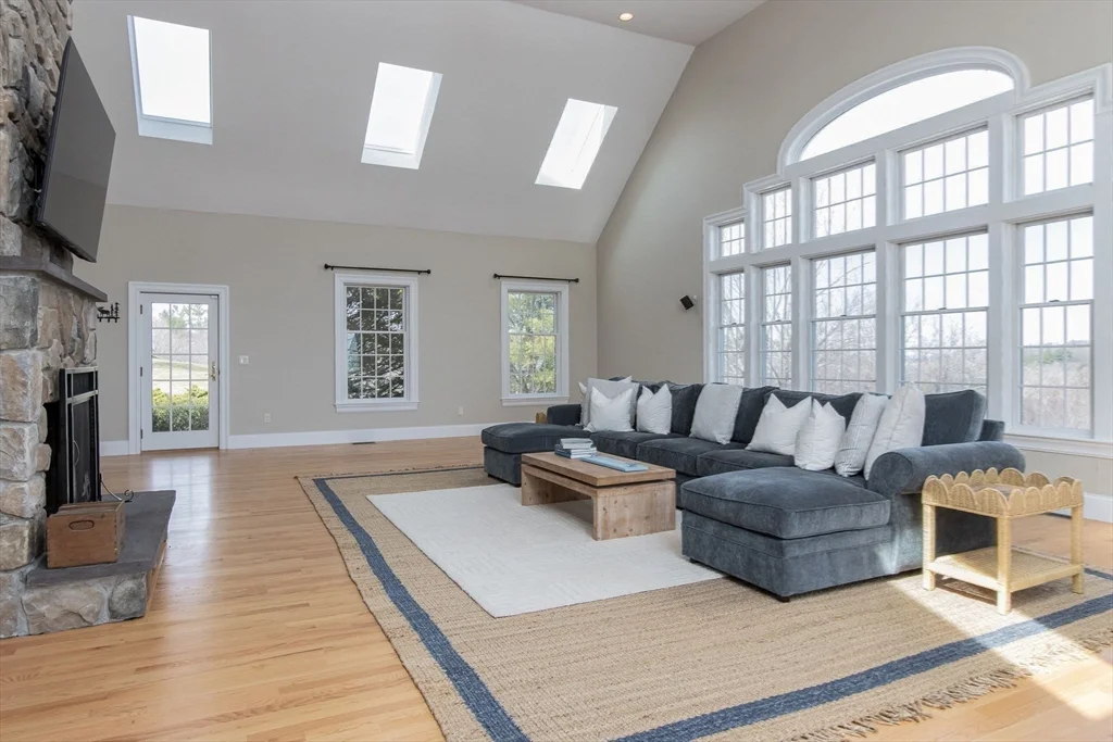 4 bed, 3 bath apartment for rent at 63 Skyfields Dr, Groton — photo 15 of 38