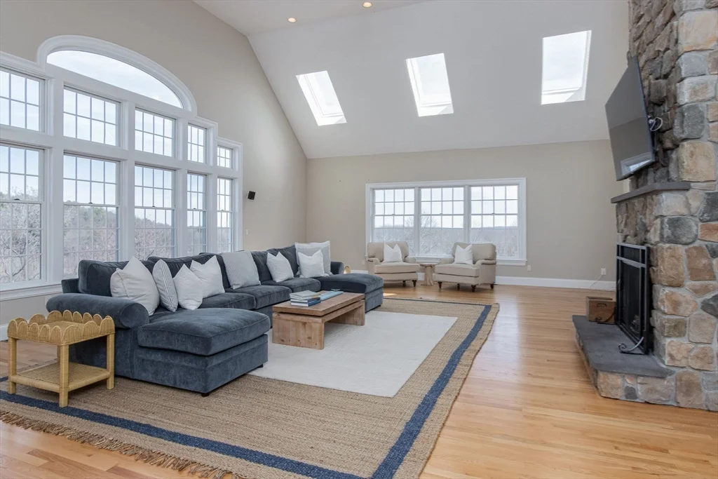 4 bed, 3 bath apartment for rent at 63 Skyfields Dr, Groton — photo 16 of 38