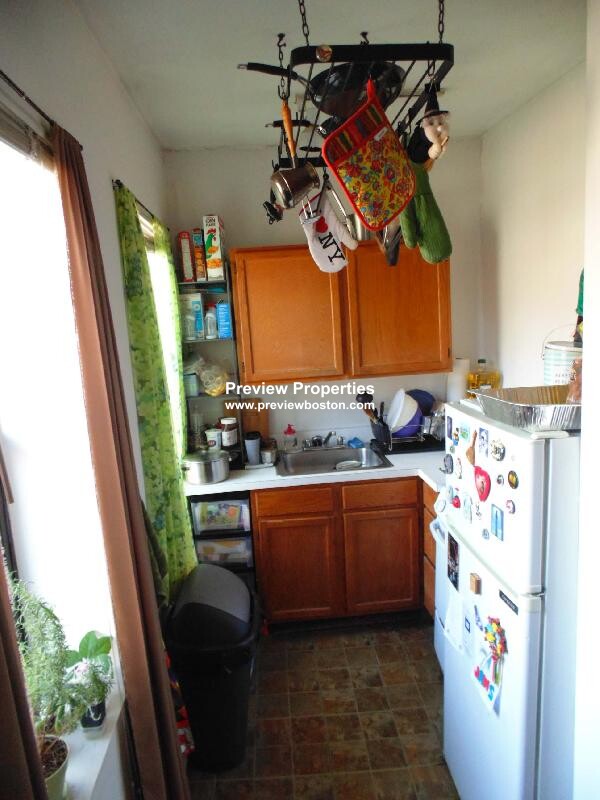 1 bed, 1 bath apartment for rent at 63 Huntington Ave Unit 5P, Jamaica Plain — photo 4 of 14