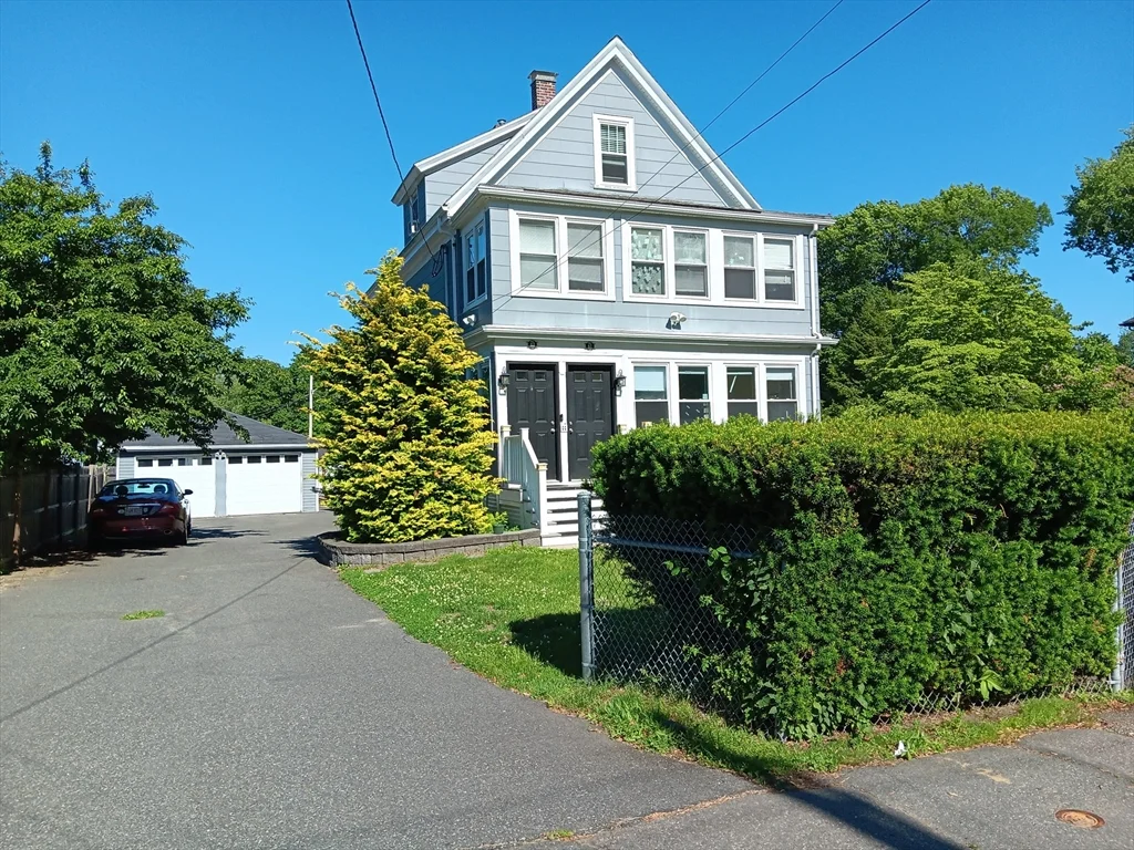 3 bed, 2 bath apartment for rent at 63 Spruce St Unit 2, North Abington — photo 2 of 38
