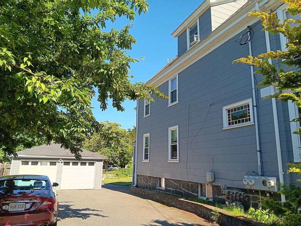 3 bed, 2 bath apartment for rent at 63 Spruce St Unit 2, North Abington — photo 4 of 38