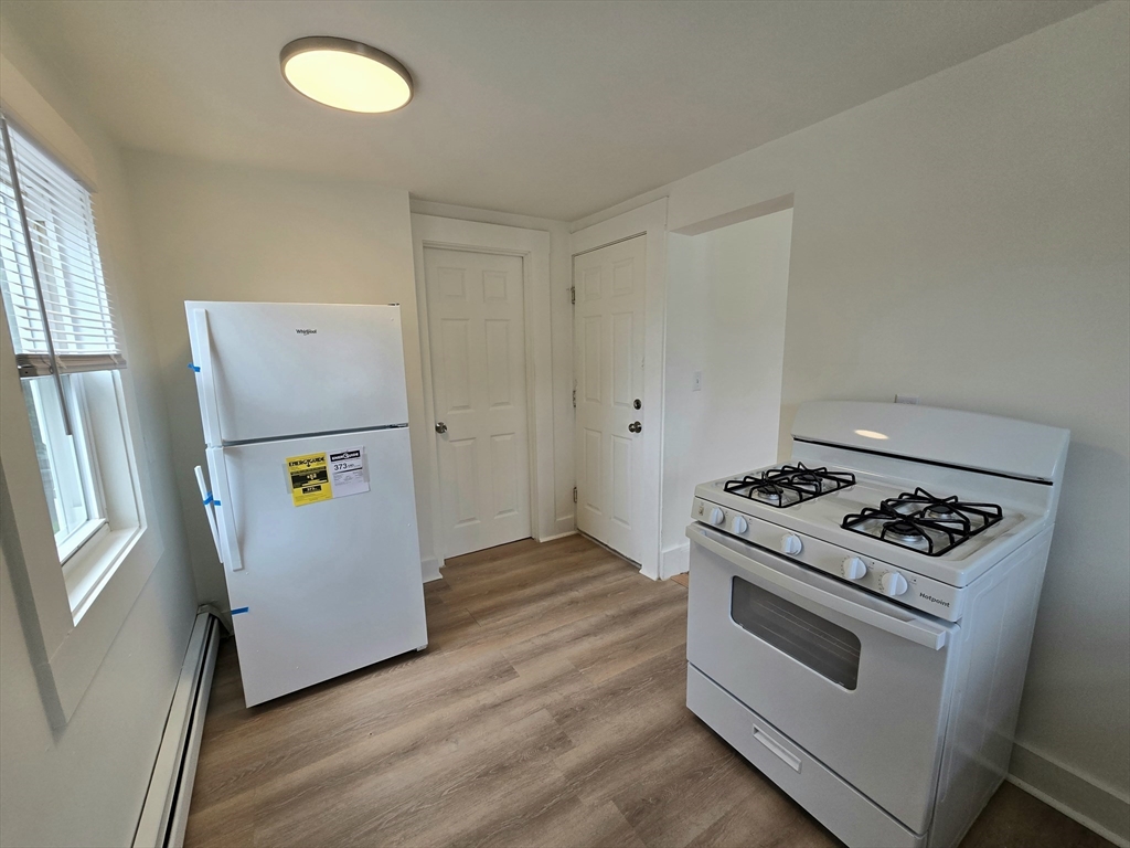 1 bed, 1 bath apartment for rent at 63 Stewart St Unit 4, Quincy — photo 3 of 10