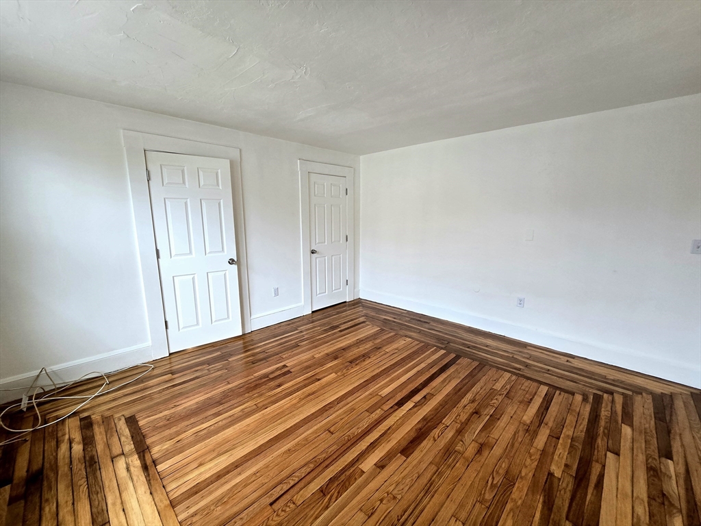 1 bed, 1 bath apartment for rent at 63 Stewart St Unit 4, Quincy — photo 6 of 10
