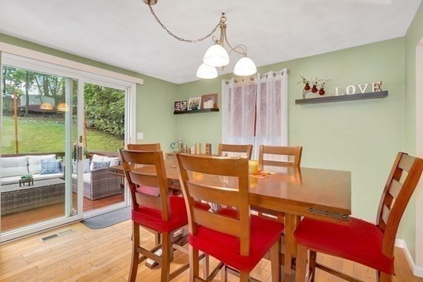 3 bed, 1 bath apartment for rent at 63 Sturgis St Unit 2, Woburn — photo 6 of 16