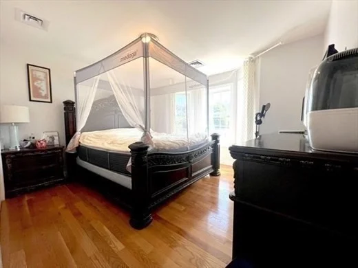 4 bed, 3 bath apartment for rent at 63 Summer St Unit 63, Medford — photo 9 of 22