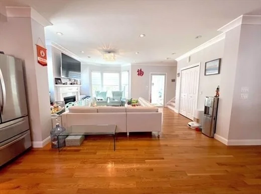 4 bed, 3 bath apartment for rent at 63 Summer St Unit 63, Medford — photo 5 of 22