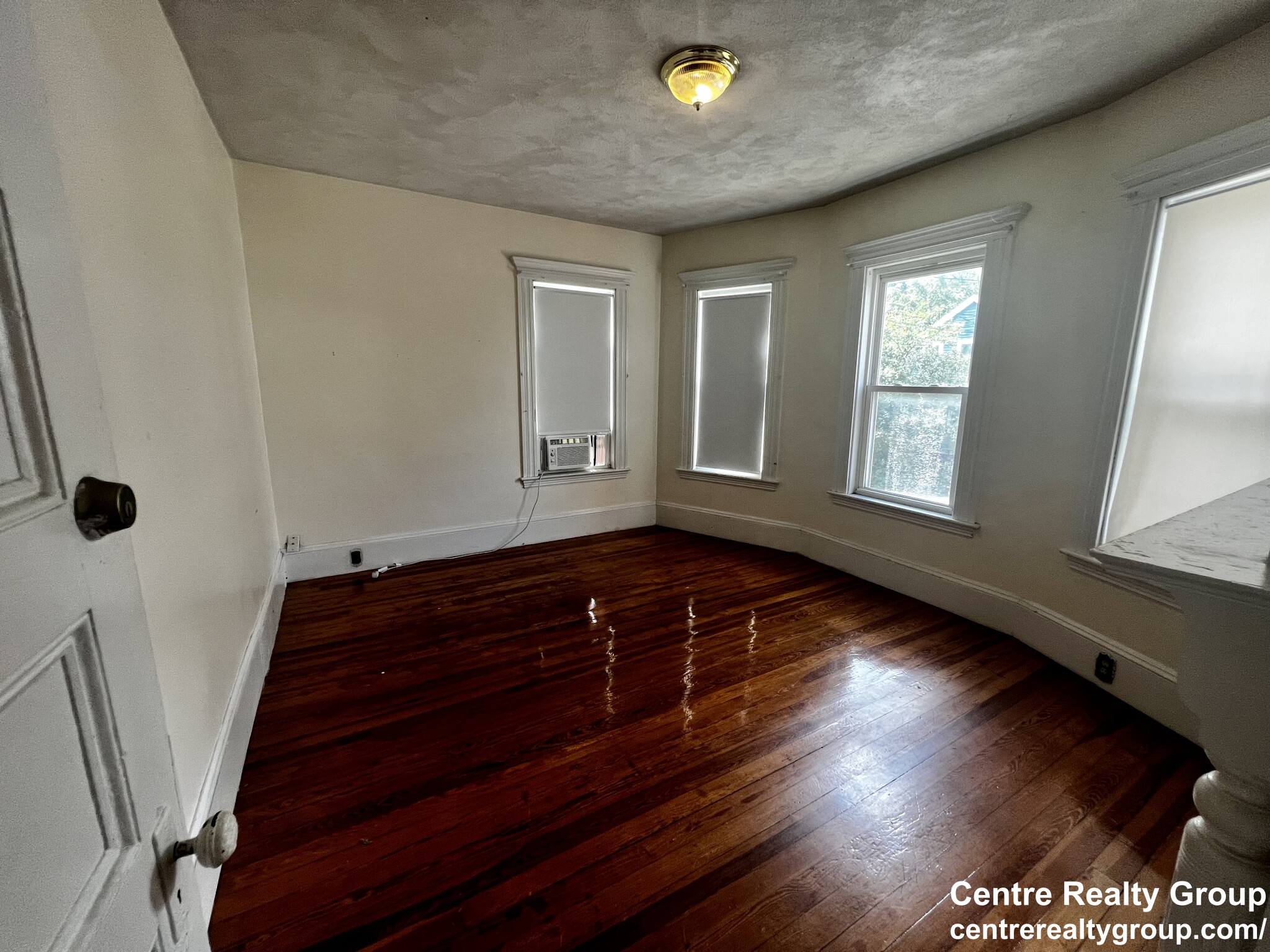 2 bed, 1 bath apartment for rent at 63 Sycamore St Unit 1, Winter Hill — photo 2 of 11