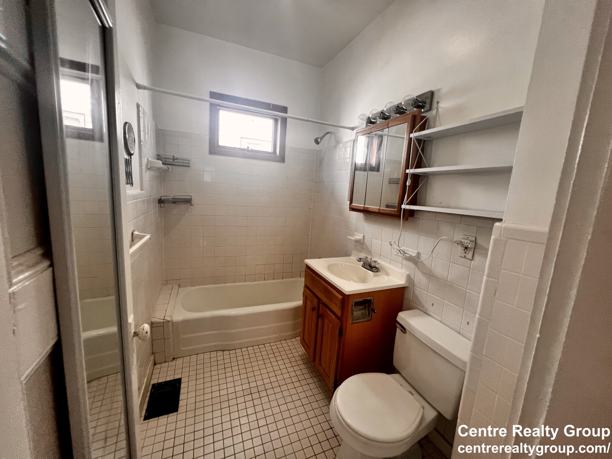 2 bed, 1 bath apartment for rent at 63 Sycamore St Unit 1, Winter Hill — photo 10 of 11