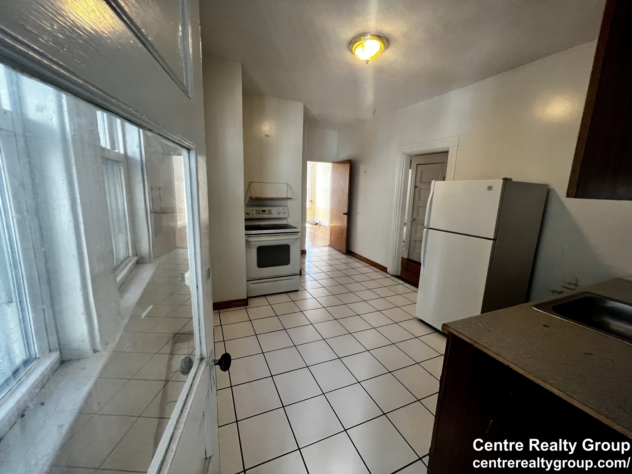 2 bed, 1 bath apartment for rent at 63 Sycamore St Unit 1, Winter Hill — photo 5 of 11
