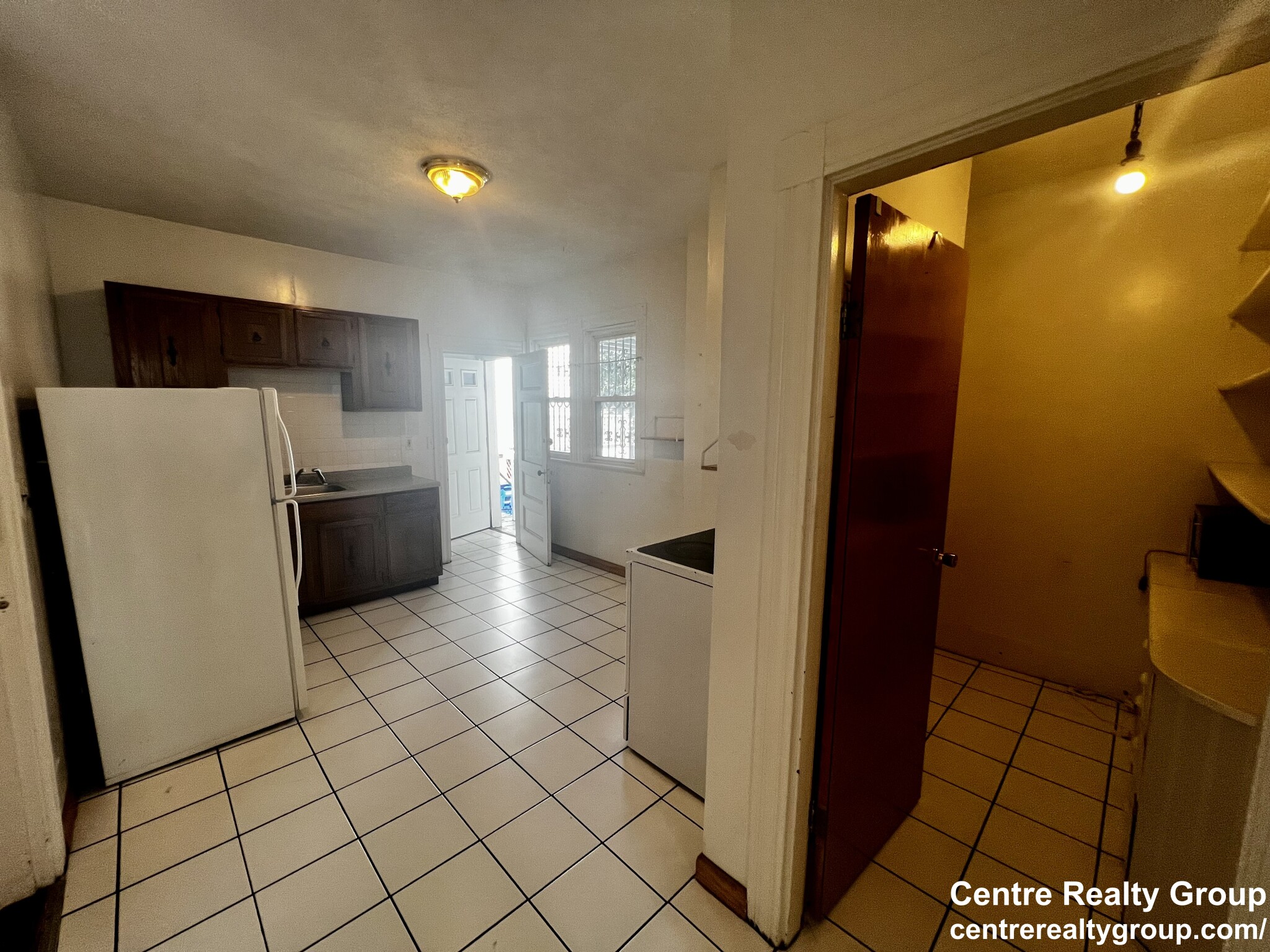 2 bed, 1 bath apartment for rent at 63 Sycamore St Unit 1, Winter Hill — photo 4 of 11