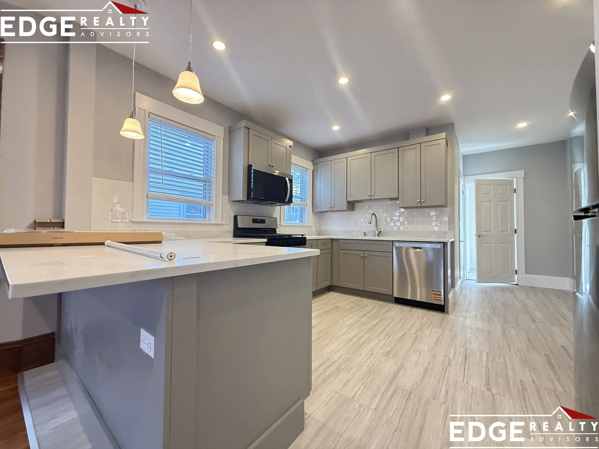 3 bed, 1 bath apartment for rent at 63 Turner St Unit 1, Brighton — photo 3 of 12