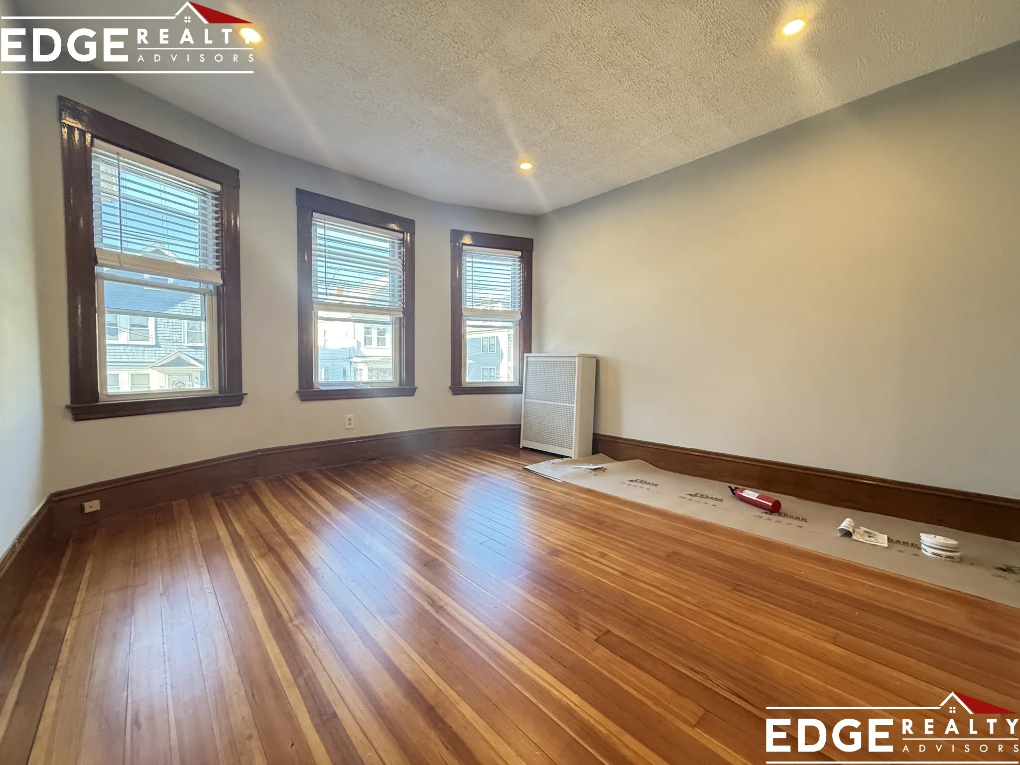3 bed, 1 bath apartment for rent at 63 Turner St Unit 1, Brighton — photo 5 of 12