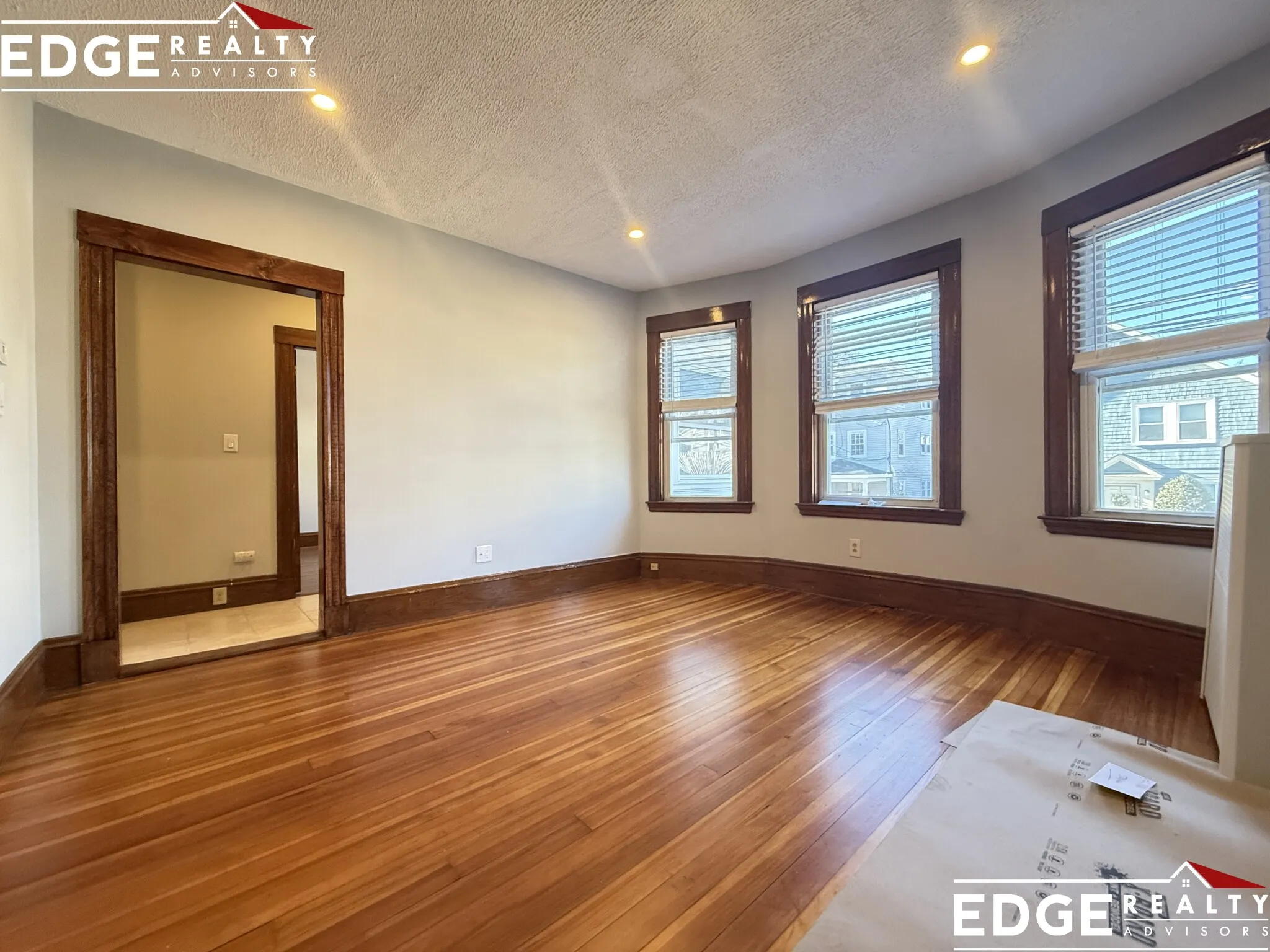 3 bed, 1 bath apartment for rent at 63 Turner St Unit 1, Brighton — photo 6 of 12