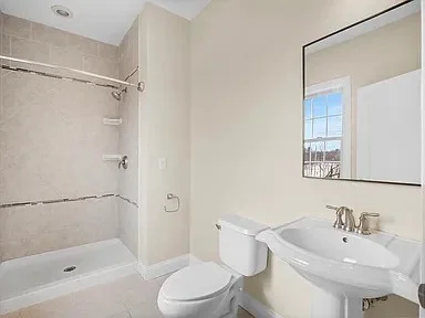 3 bed, 2 bath apartment for rent at 63 Varnum Ave Unit 1, Lowell — photo 9 of 12