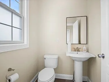 3 bed, 2 bath apartment for rent at 63 Varnum Ave Unit 1, Lowell — photo 8 of 12