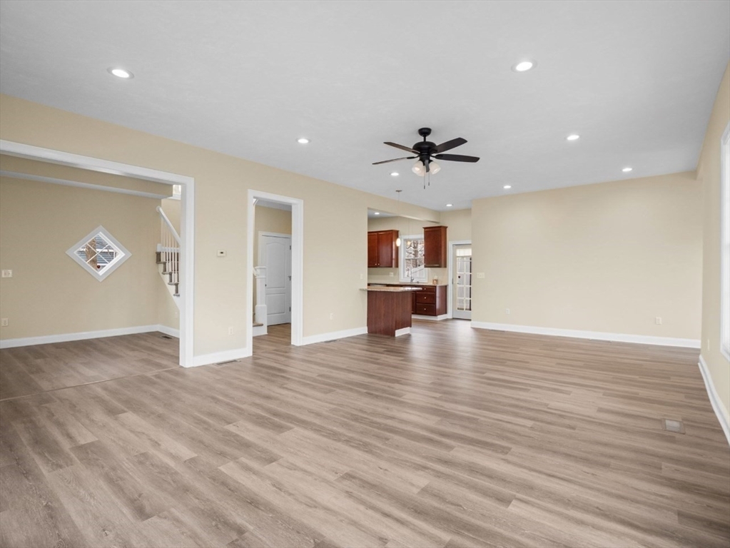 3 bed, 2 bath apartment for rent at 63 Varnum Ave Unit 1, Lowell — photo 2 of 21