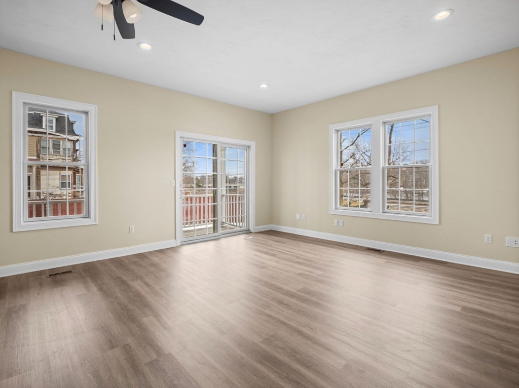 3 bed, 2 bath apartment for rent at 63 Varnum Ave Unit 1, Lowell — photo 4 of 21