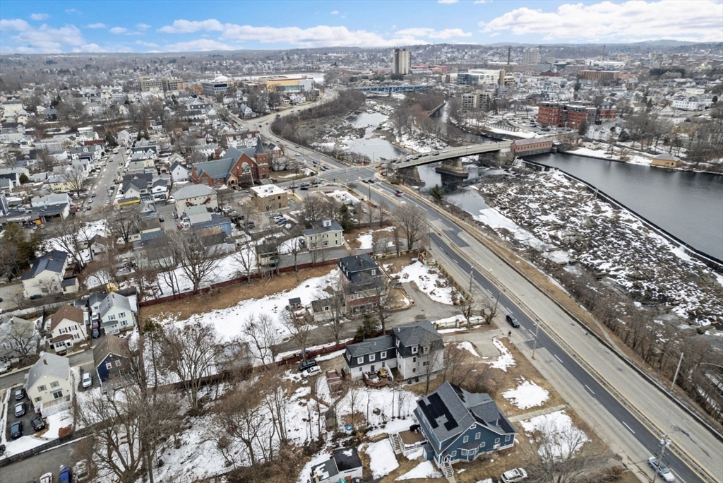 3 bed, 2 bath apartment for rent at 63 Varnum Ave Unit 1, Lowell — photo 21 of 21