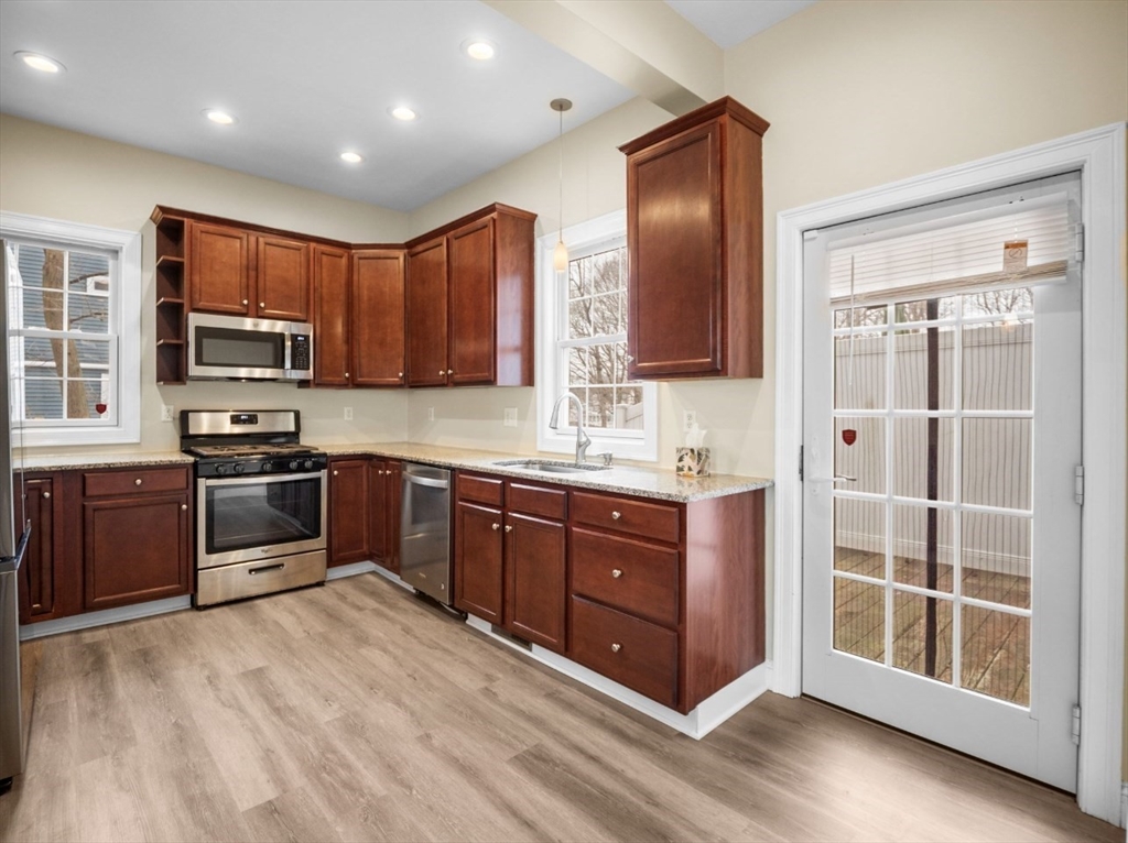 3 bed, 2 bath apartment for rent at 63 Varnum Ave Unit 1, Lowell — photo 8 of 21