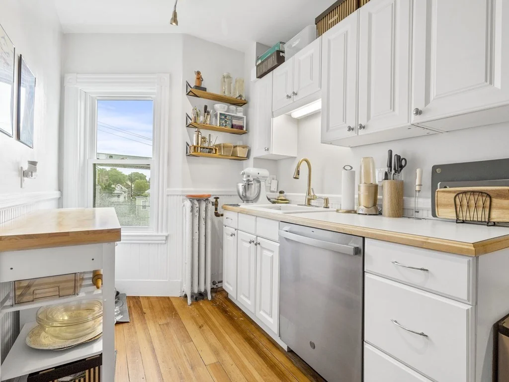 1 bed, 1 bath apartment for rent at 63 Waterhouse St Unit 5, East Somerville