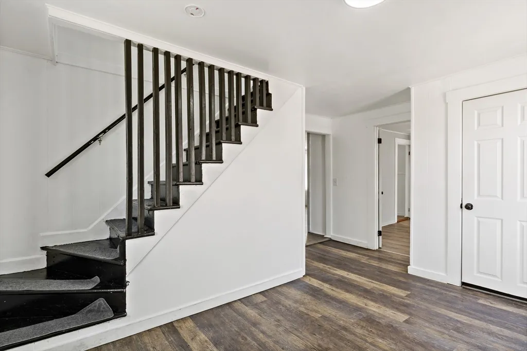 3 bed, 1 bath apartment for rent at 63 West Carpenter St Unit 2F, Attleboro — photo 10 of 14