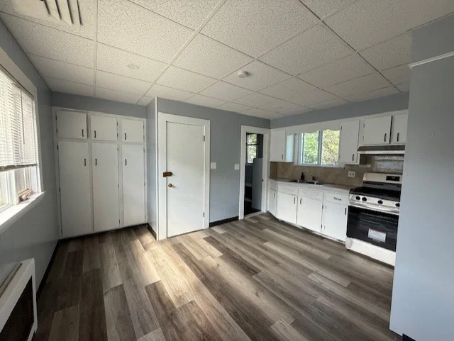 2 bed, 1 bath apartment for rent at 63 Whitman Unit 2, Malden — photo 5 of 6
