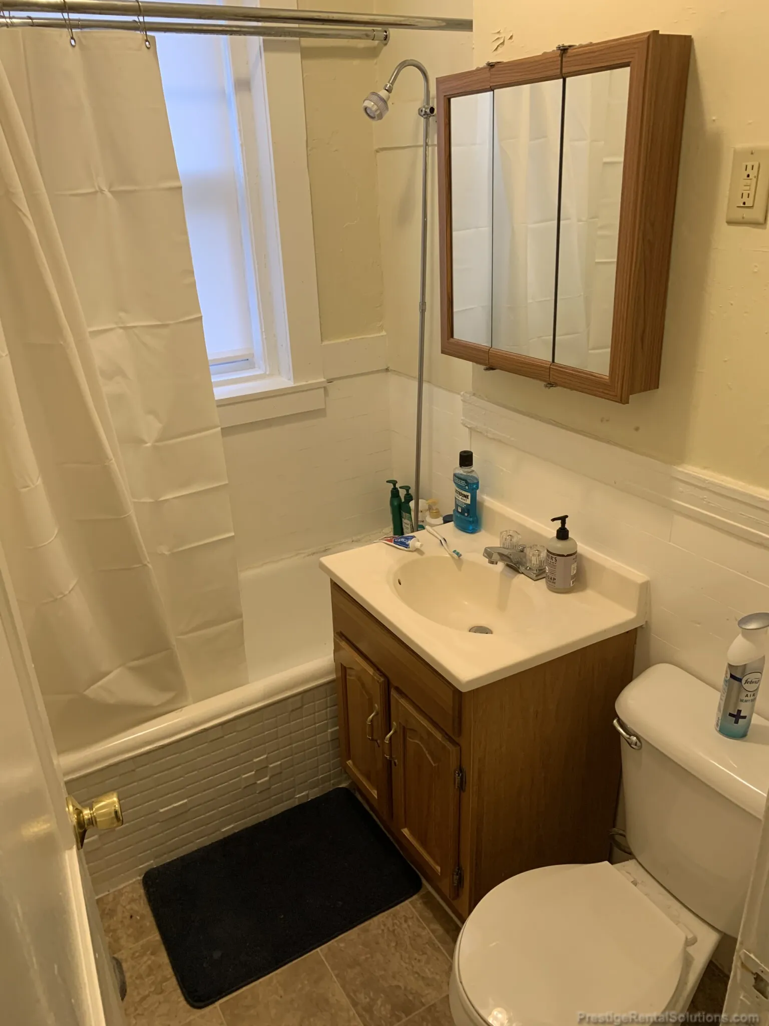1 bed, 1 bath apartment for rent at 63 Woodstock Ave Unit 10, Brighton — photo 7 of 13