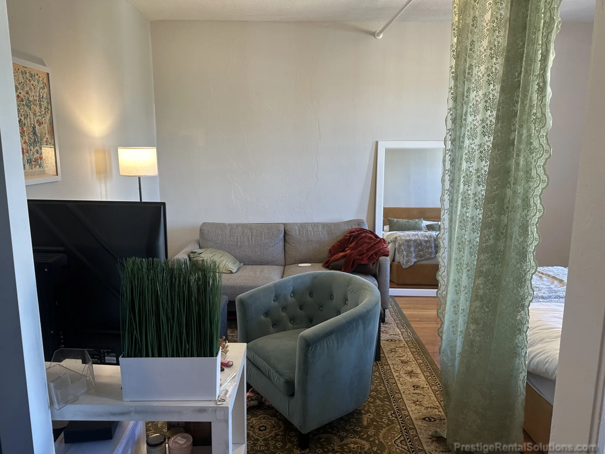 Studio bed, 1 bath apartment for rent at 63 Woodstock Ave Unit 12, Brighton — photo 4 of 12