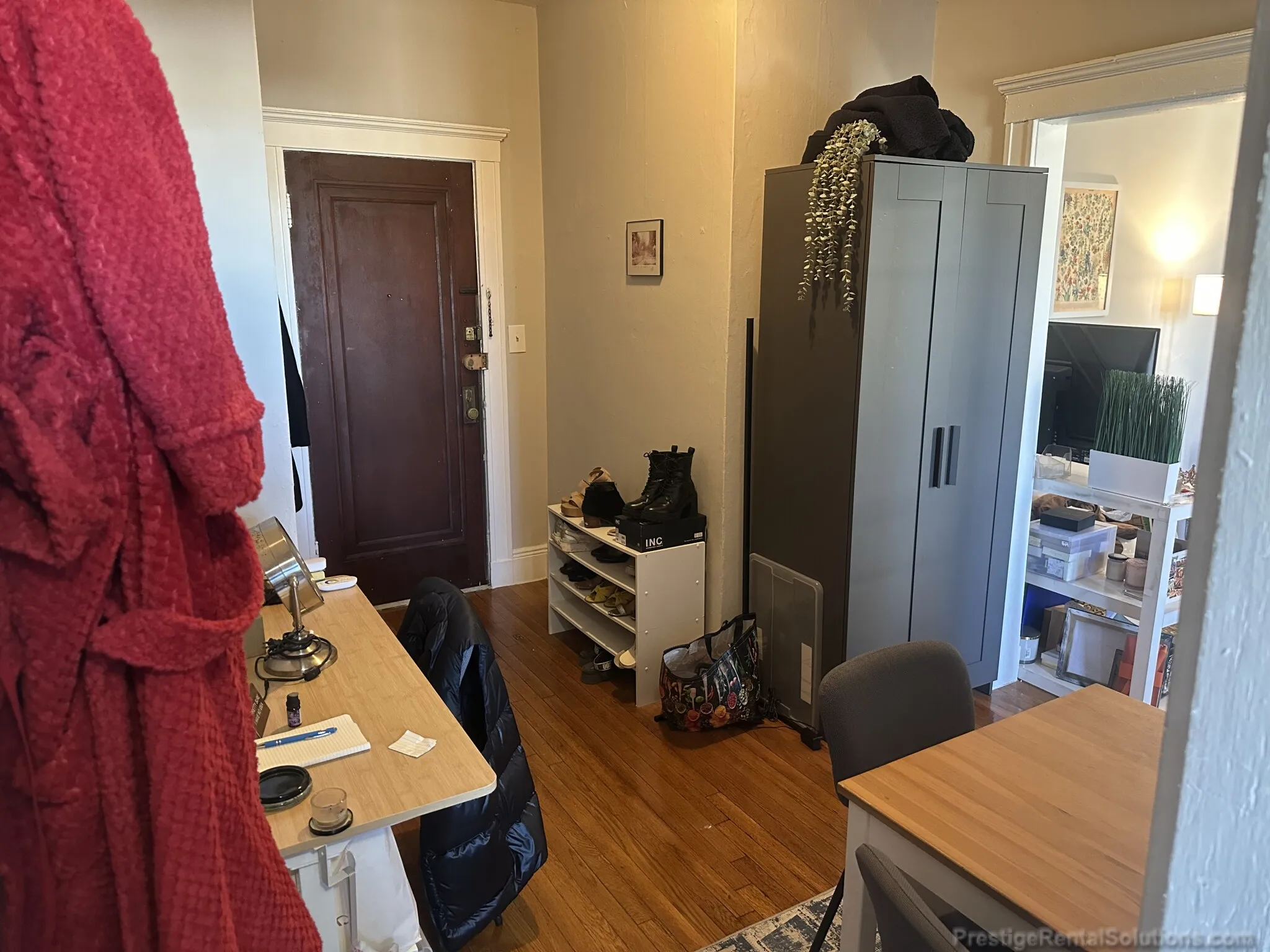 Studio bed, 1 bath apartment for rent at 63 Woodstock Ave Unit 12, Brighton — photo 3 of 12