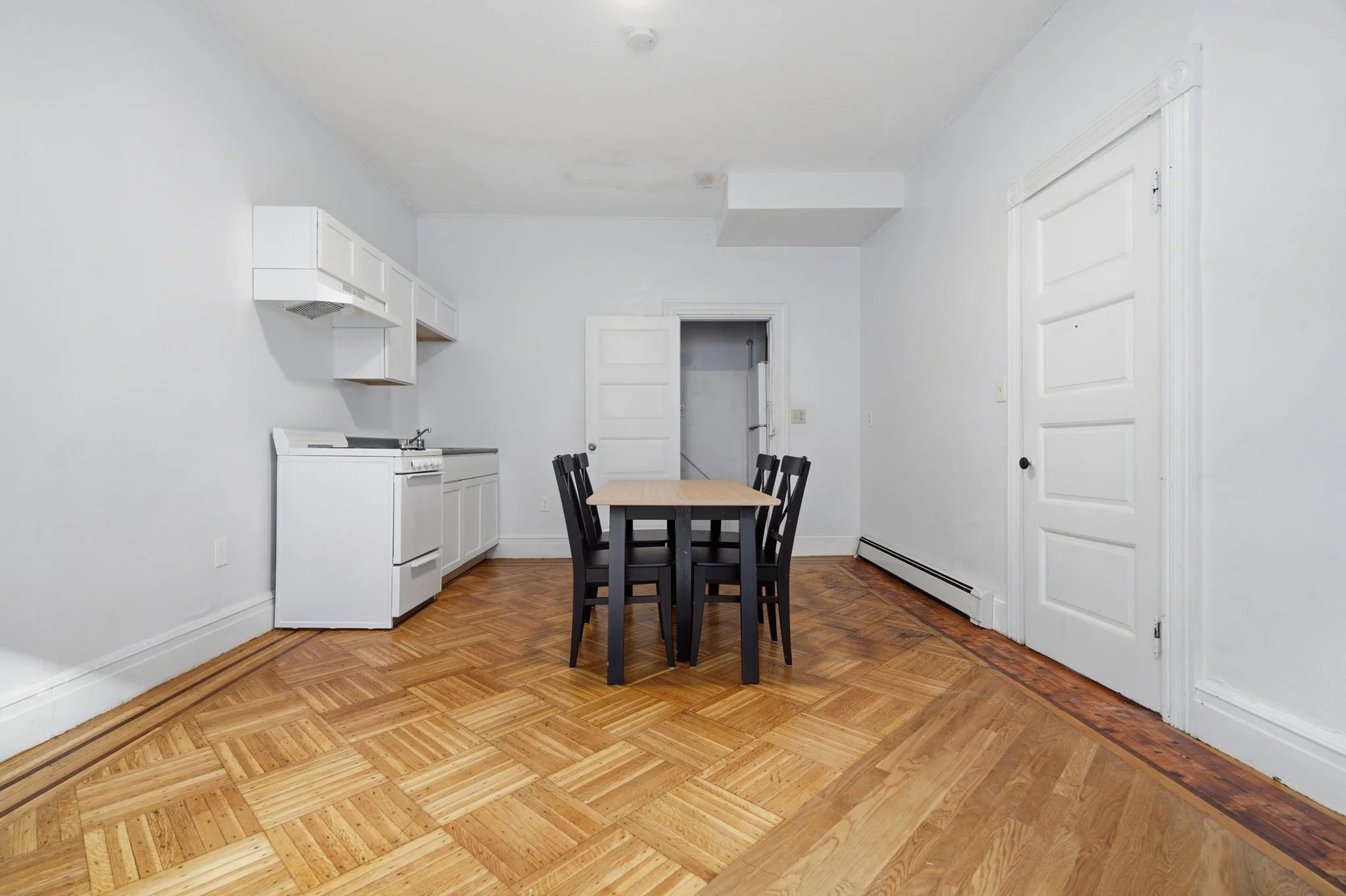 1 bed, 1 bath apartment for rent at 630 Centre St Unit 1R, Jamaica Plain — photo 6 of 14